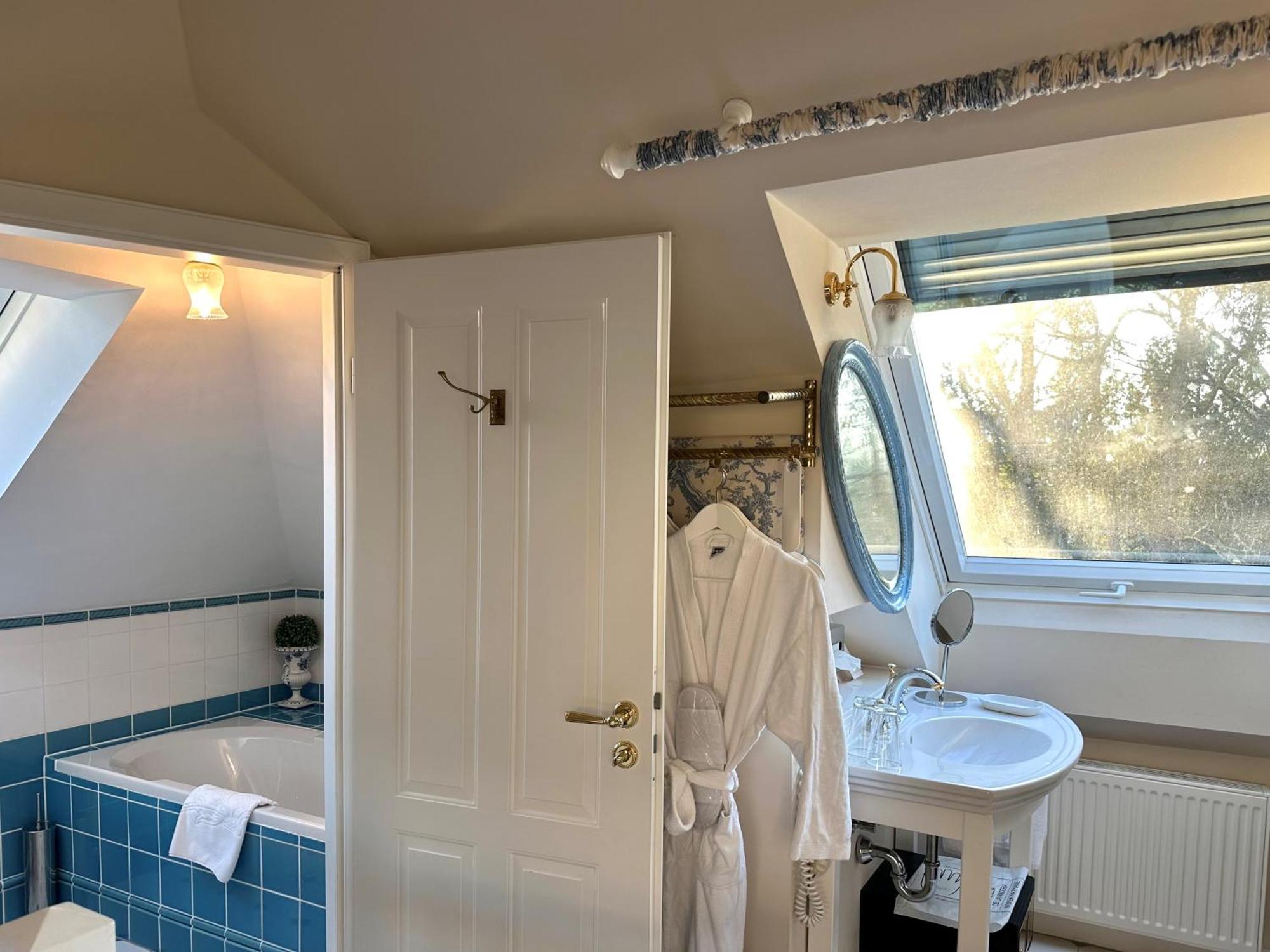 Comfort Twin Room